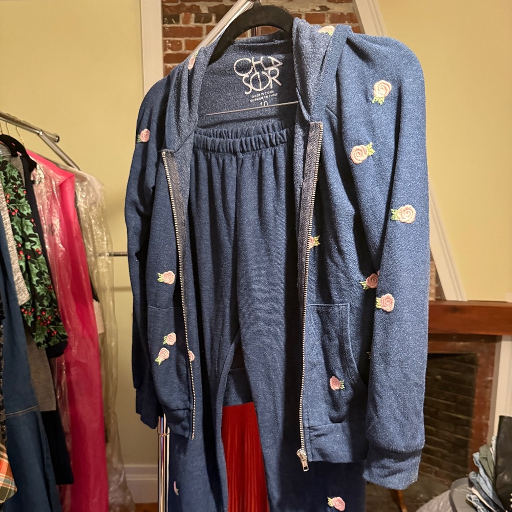 Girls Sweatsuit Top & Bottom